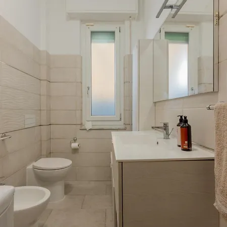 Guesthost - Casa Viviana Apartmán La Spezia
