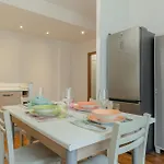 Appartamento Guesthost - Casa Viviana La Spezia