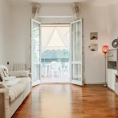 Guesthost - Casa Viviana Apartment *