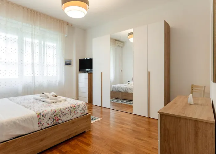 Apartment Guesthost - Casa Viviana La Spezia